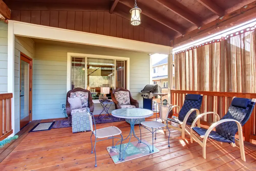 Covered Deck vs. Open Deck, Decide Which Is Right for You?